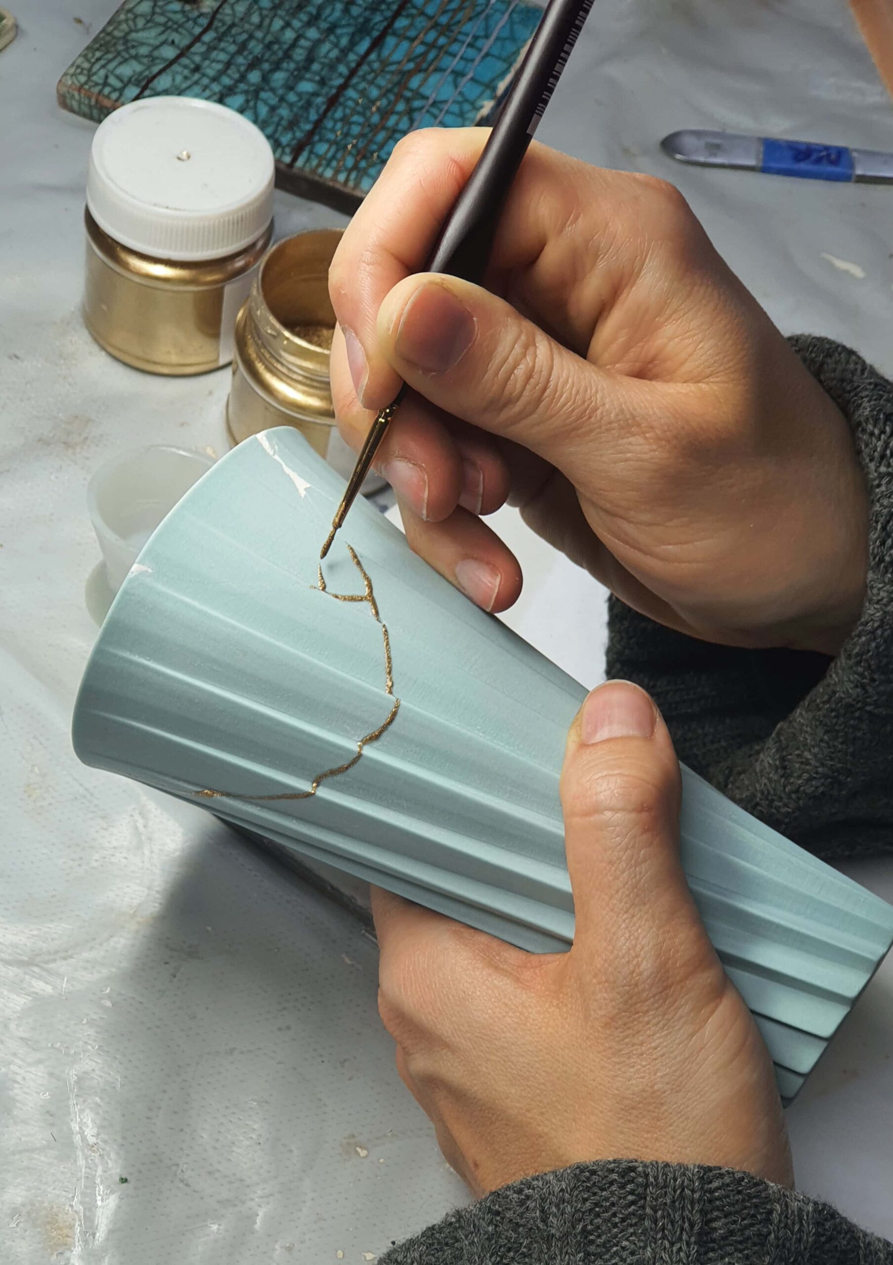 Kintsugi contemporain aux ateliers de la Cour Roland